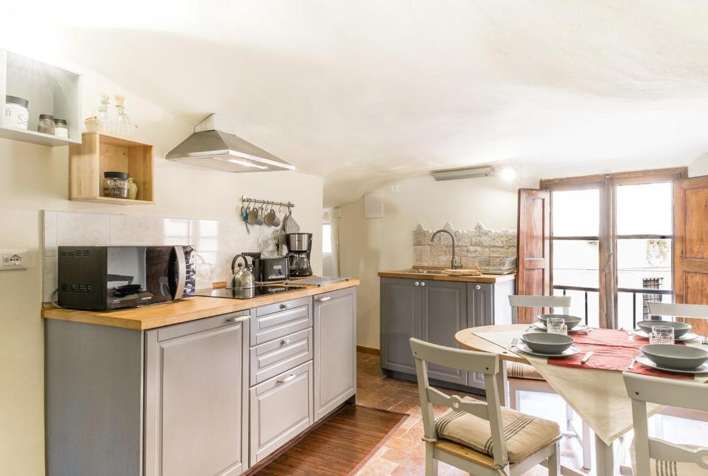 Lyon Apartment Anfiteatro Square, Lukka Zewnętrze zdjęcie